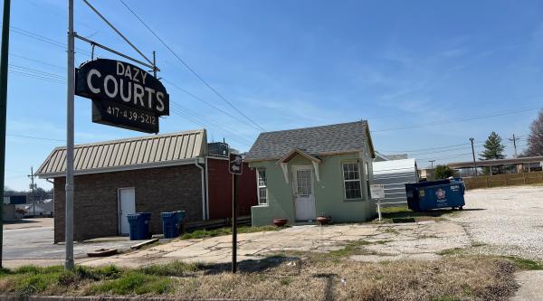 Dazy Motel