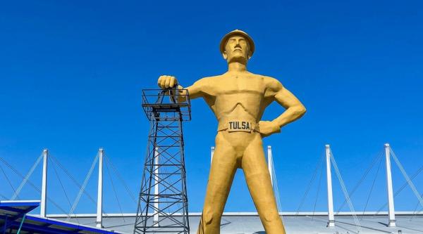 Golden Driller Statue