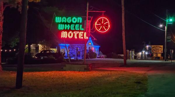 Wagon Wheel Motel