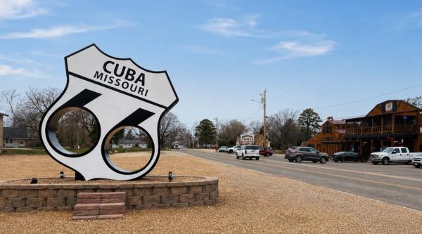 Route 66 3-D Shield Monument - Cuba