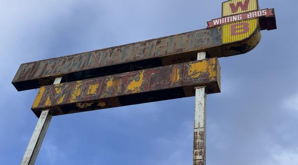 Whiting Bros Motel Sign - NM