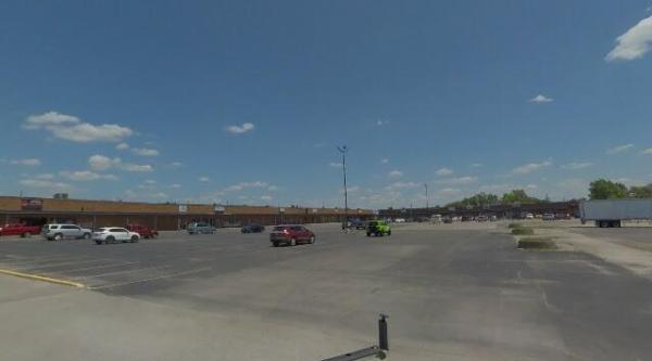 Carlinville Plaza