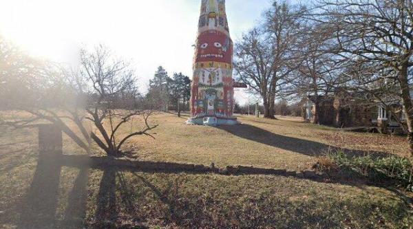 Ed Galloway's Totem Pole Park