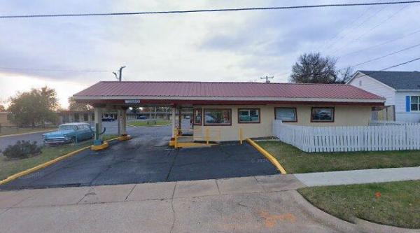 Desert Hills Motel
