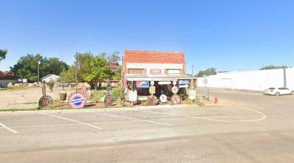 Sandhill Curiosity Shop