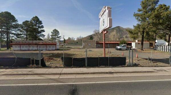 El Pueblo Motor Inn