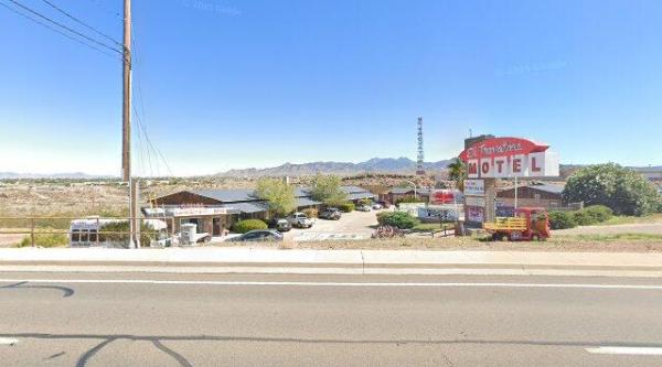 El Trovatore Motel