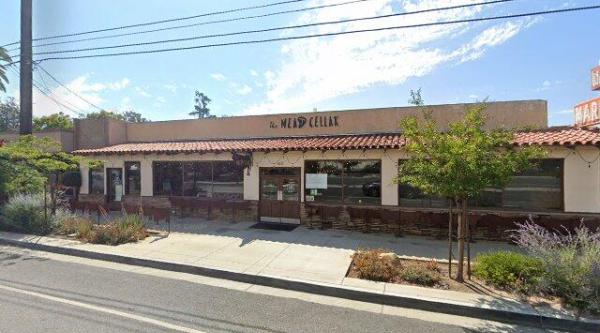 Wolfe's Market Kitchen and Deli