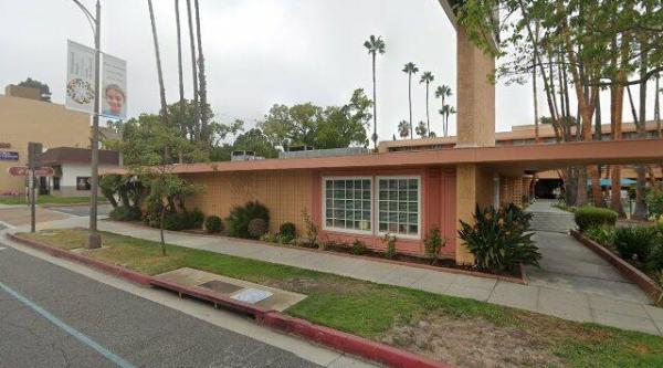 Saga Motor Hotel