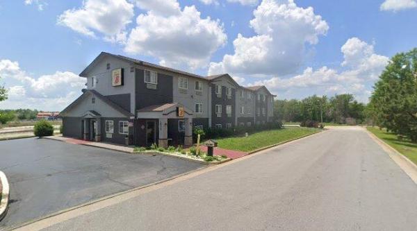 Super 8 by Wyndham Joplin