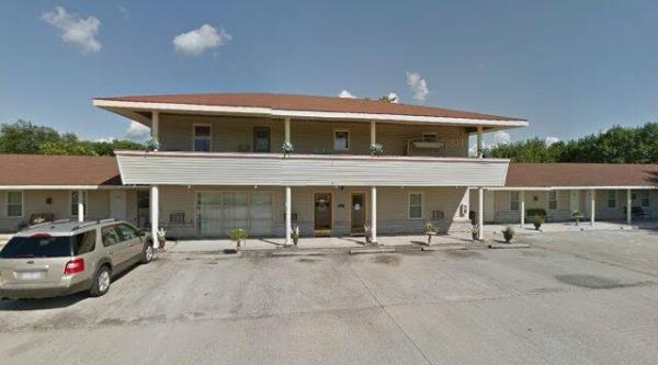 Lake Shore Motel