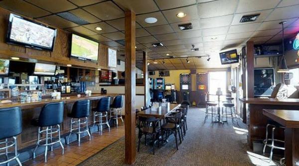 Kicks Bar & Grill