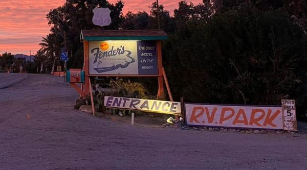 Fender's River Road Resort & Motel