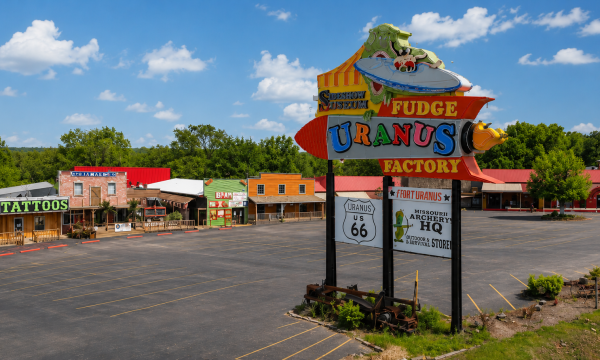 Uranus Missouri Towne Center