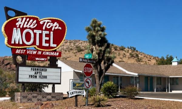 Hill Top Motel Sign