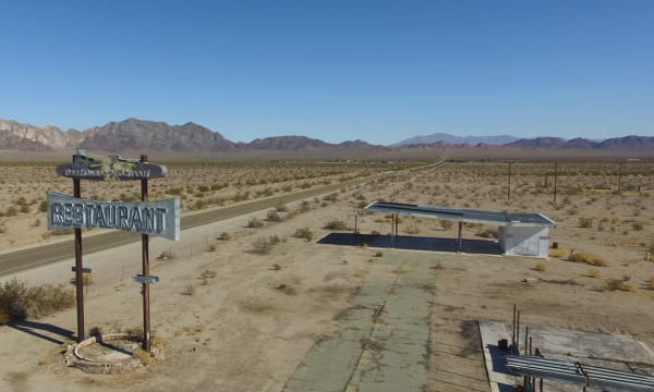 Road Runner's Retreat Sign