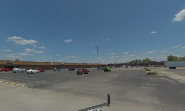 Carlinville Plaza