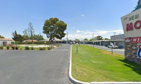 New Corral Motel