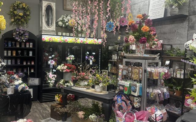 Lucille’s Flowers & Gifts