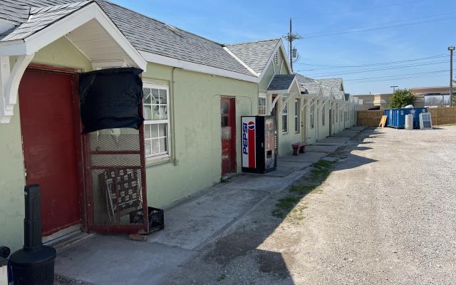 Dazy Motel