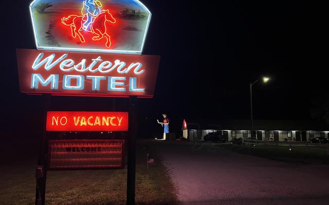 Western Motel Photo Op