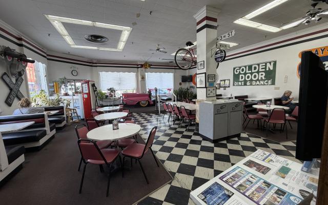 Carthage Deli & Ice Cream