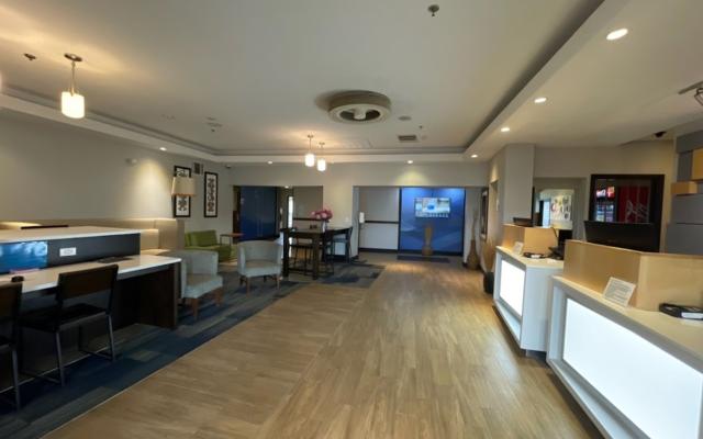 Comfort Inn & Suites Miami - Route 66