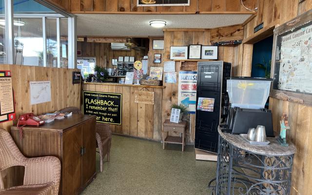 Grand Canyon Caverns & Inn