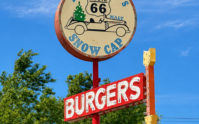 Delgadillo's Snow Cap Sign