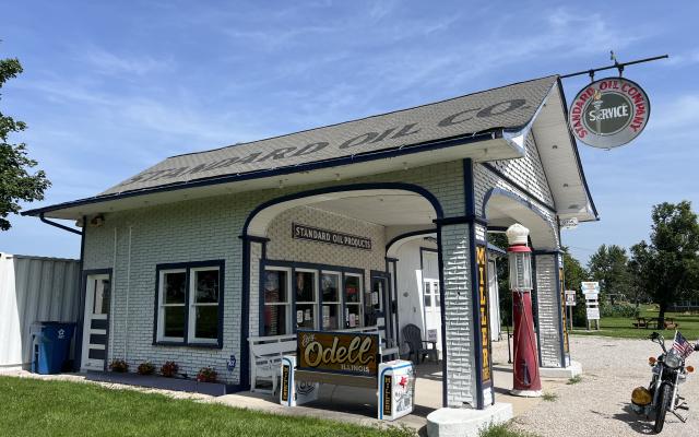 Standard Oil Gas Station (Odell)