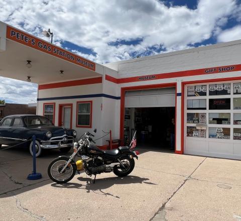 Pete's Route 66 Gas Station Museum
