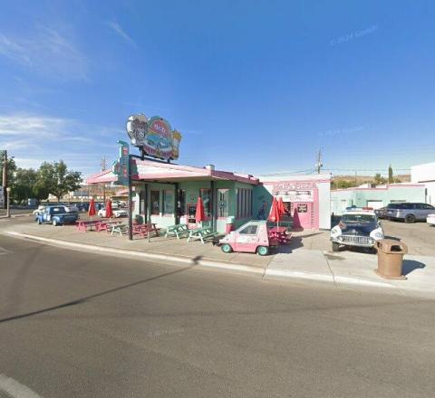 Mr. D'z Route 66 Diner Sign