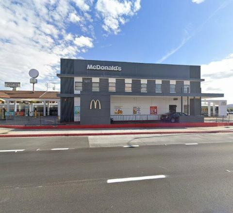 McDonald's Building (Train Cars)