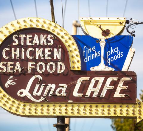 Luna Cafe