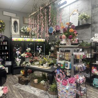 Lucille’s Flowers & Gifts
