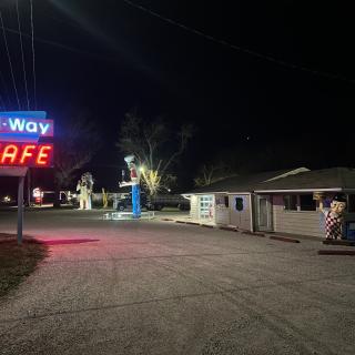 Hi-Way Cafe