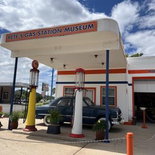 Pete's Route 66 Gas Station Museum