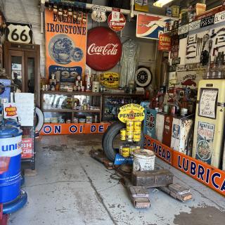 Pete's Route 66 Gas Station Museum