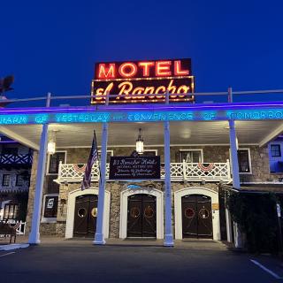 El Rancho Hotel