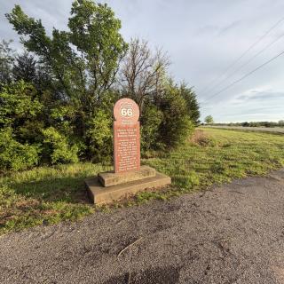 Historic Ribbon Road & Monument