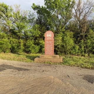 Historic Ribbon Road & Monument