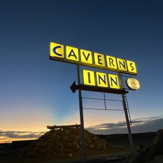Grand Canyon Caverns & Inn