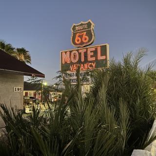 Route 66 Motel - CA