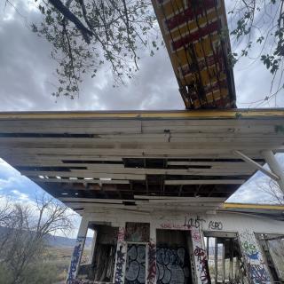 Whiting Bros Motel & Gas Station Ruins