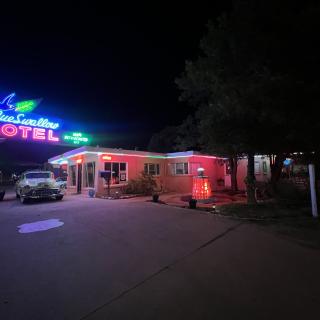 Blue Swallow Motel
