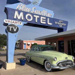 Blue Swallow Motel