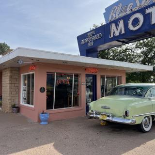 Blue Swallow Motel
