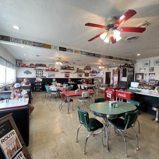 MidPoint Cafe